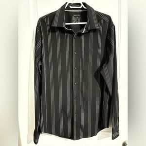 Men’s Brody Buttoned Shirt Size XL